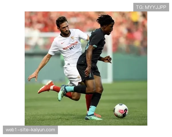 路易斯-加西亚首秀:塞维利亚定位球战术与防守重构 路易斯-加西亚首秀:塞维利亚定位球战术与防守重构